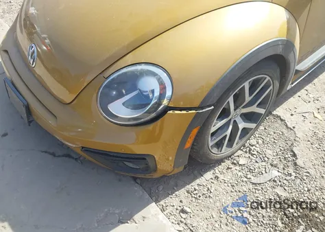 2017 Volkswagen Beetle 1.8T Dune из США, поврежденный, VIN 3VWS17AT1HM621065
